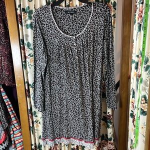 Ellen Tracy Size M Sleep